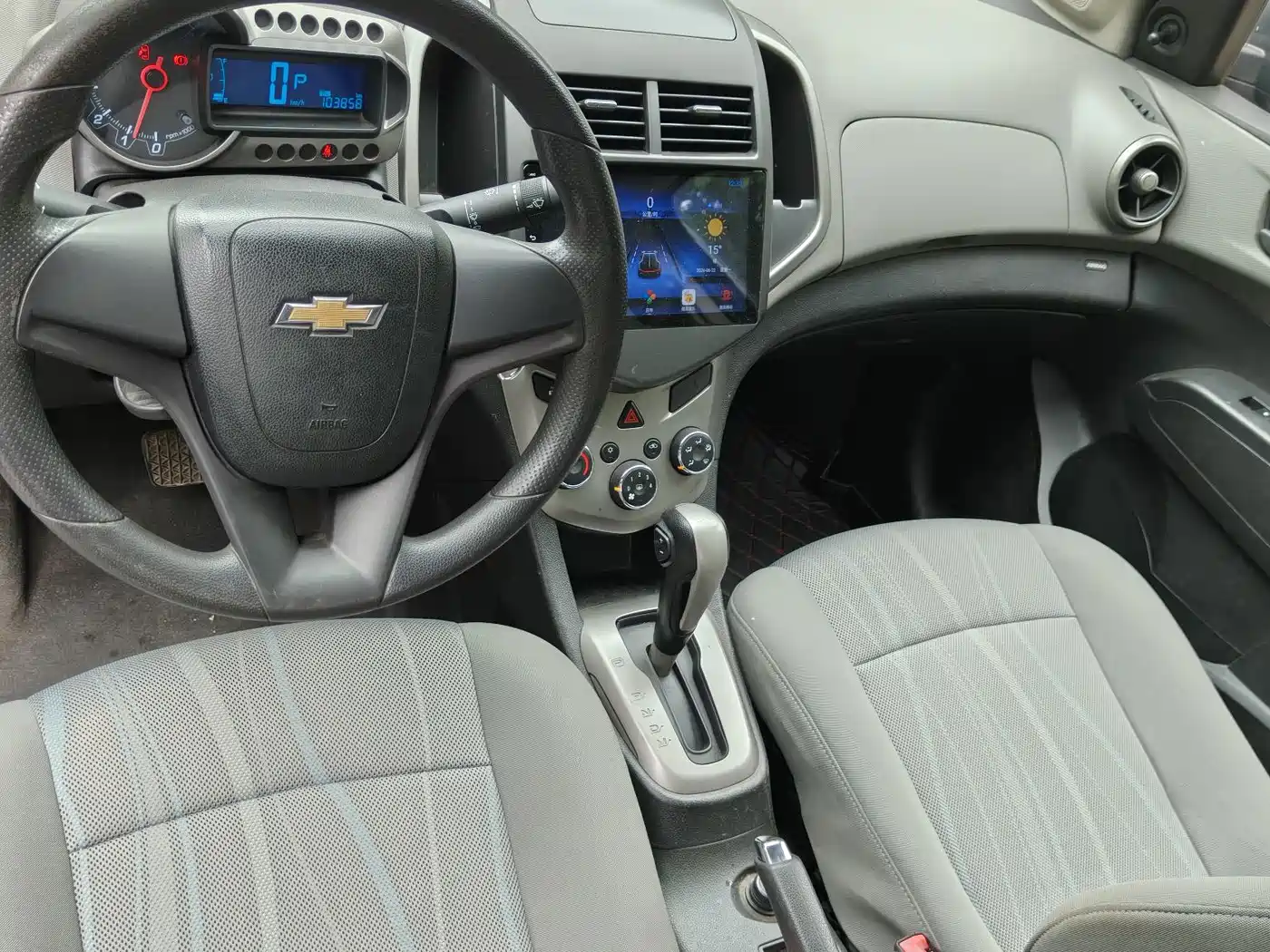 Chevrolet Aveo 2013 2013 Sedan 1.4L AT Sunroof Edition