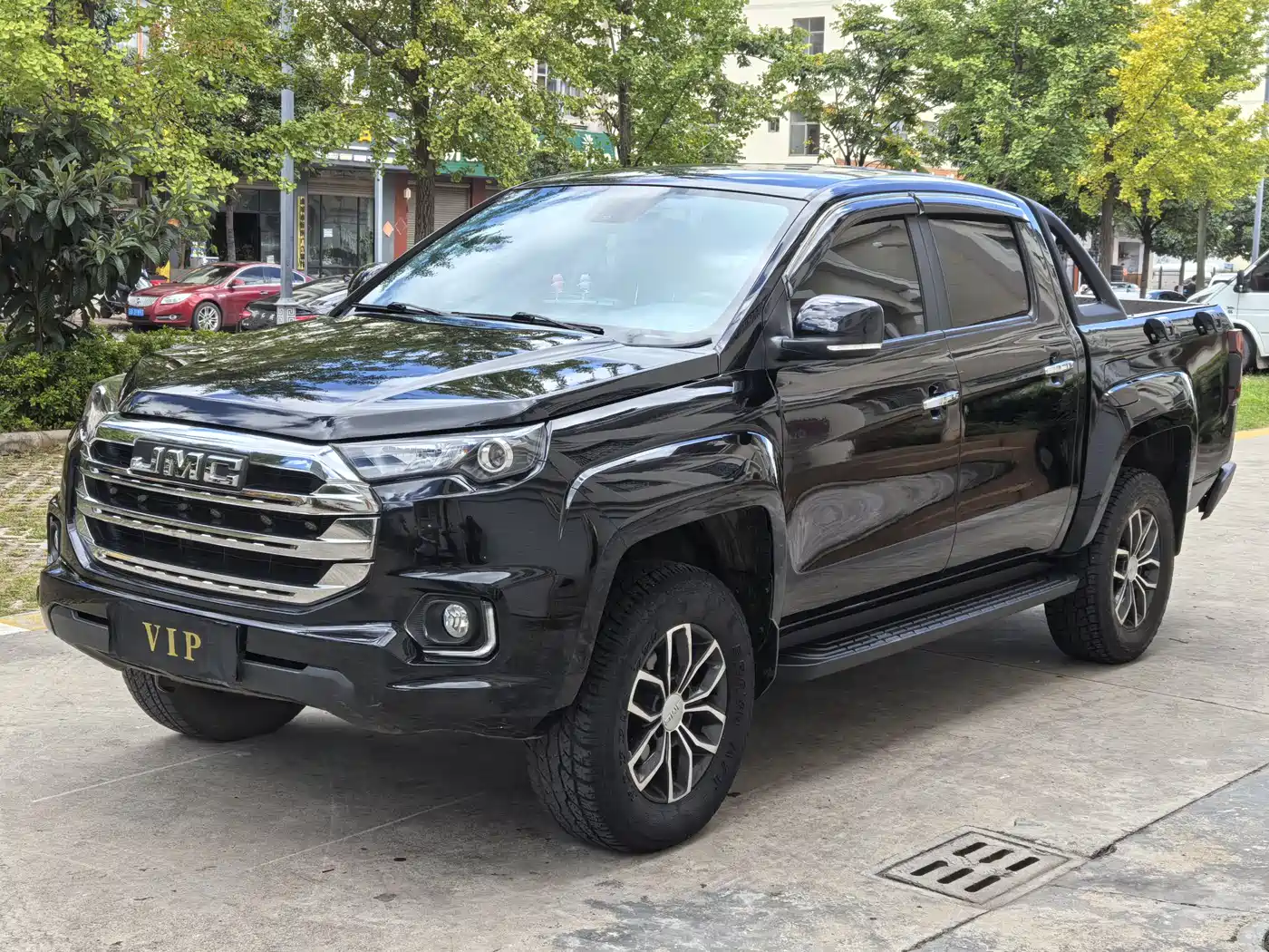 Jiangling Yuhu 7 2022 2022 2.0T Manual Diesel 4WD Comfort Long Wheelbase