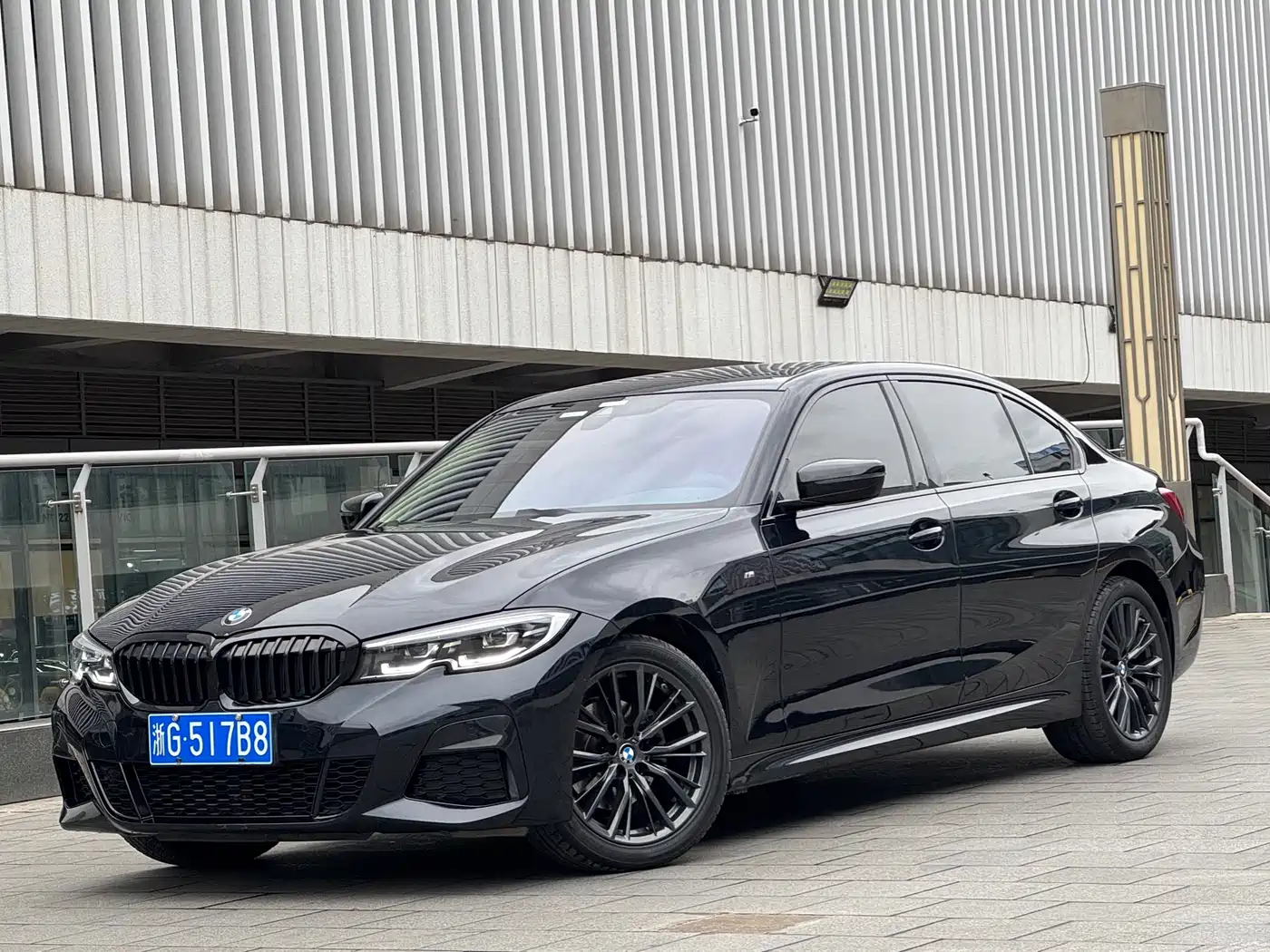 BMW 3 Series 2022 325Li M Sport Shadow Edition