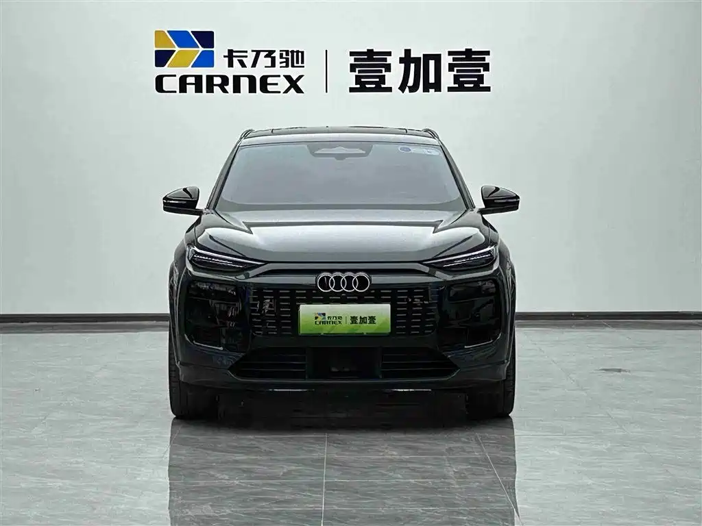 AUDI Q6L E TRON