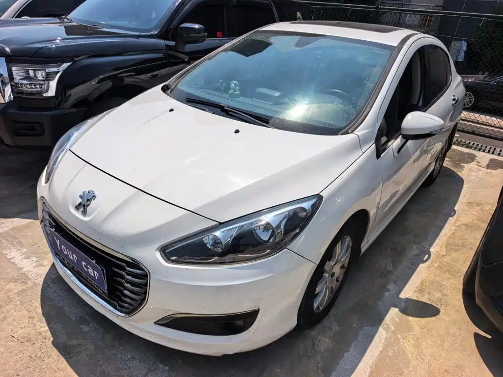 Peugeot 308 2013 2013 Model 1.6L Manual Superior Style