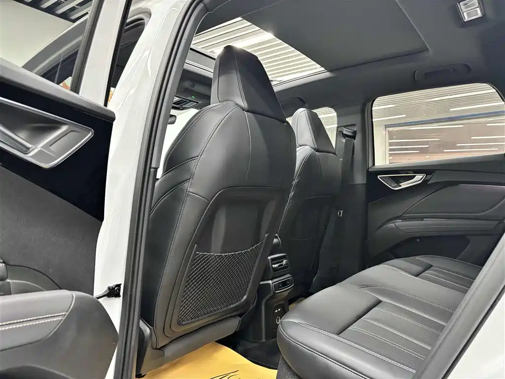 Audi Q4 e-tron 2024 40 e-tron Creation Edition фото 21