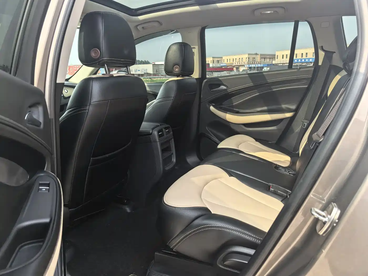 Buick Envision Plus 2018 28T 4WD Luxury фото 15