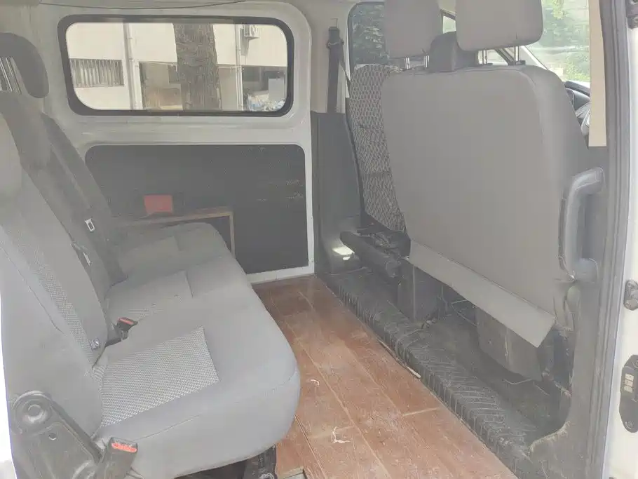 Ford Transit 2021 2019 2.0T Diesel Multi-Purpose Commercial Vehicle Short Wheelbase Low Roof 6-Seater China VI