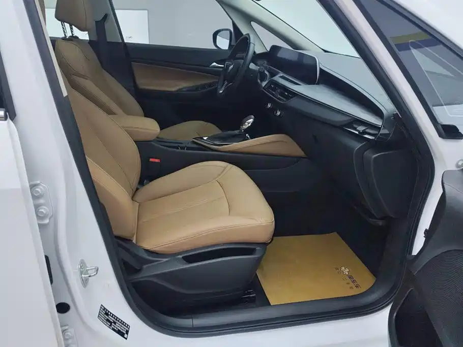 Buick GL6 2023 2021 323T Mild Hybrid Connected Luxury