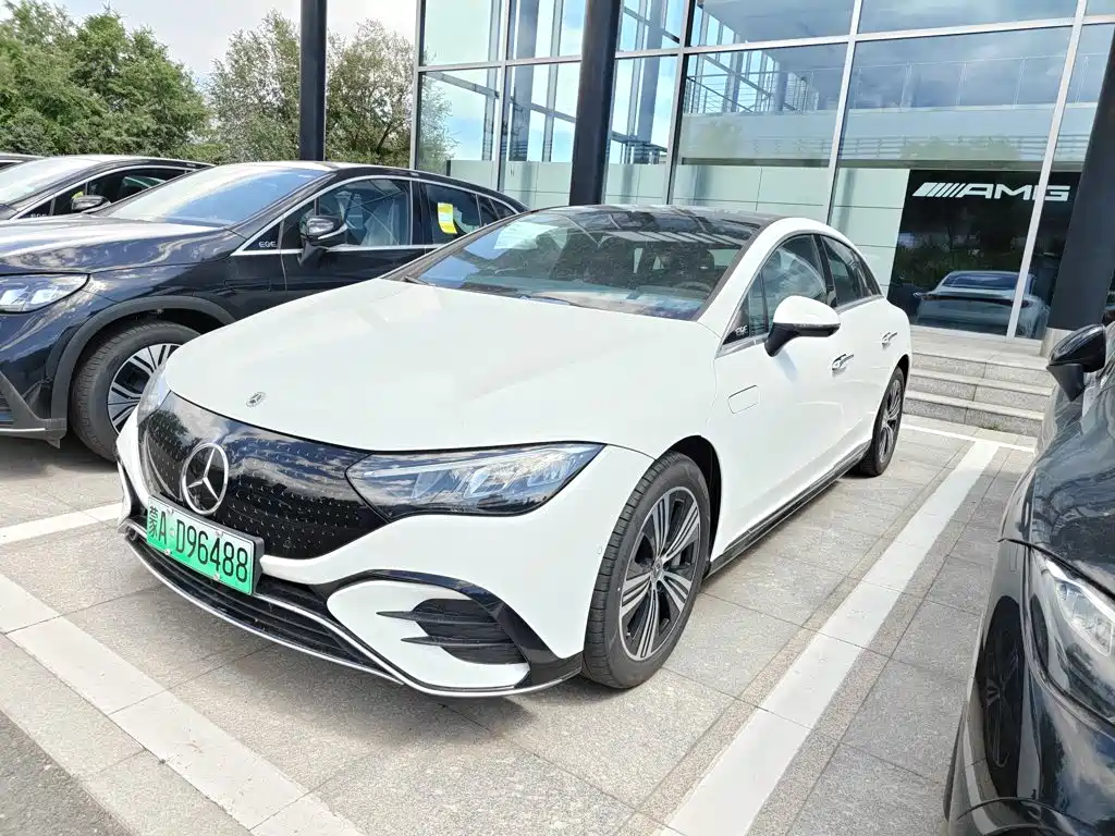Mercedes-Benz EQE 2025 Model 500 4MATIC Luxury Edition
