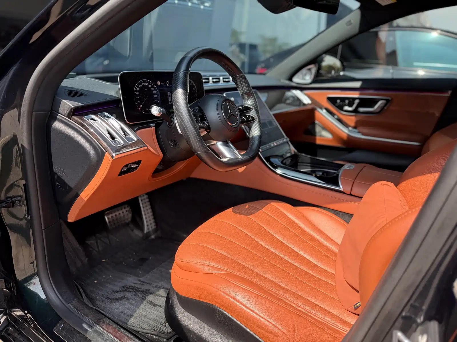 Фото 7 - Mercedes-Benz S-Class