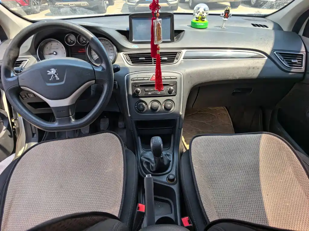 Peugeot 308 2013 2013 Model 1.6L Manual Superior Style