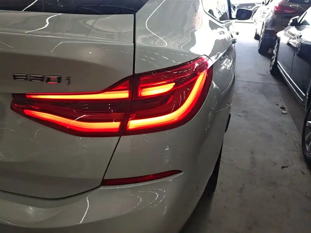 BMW 6 Series GT 2019 630i M Sport Grand Tourer Edition фото 8
