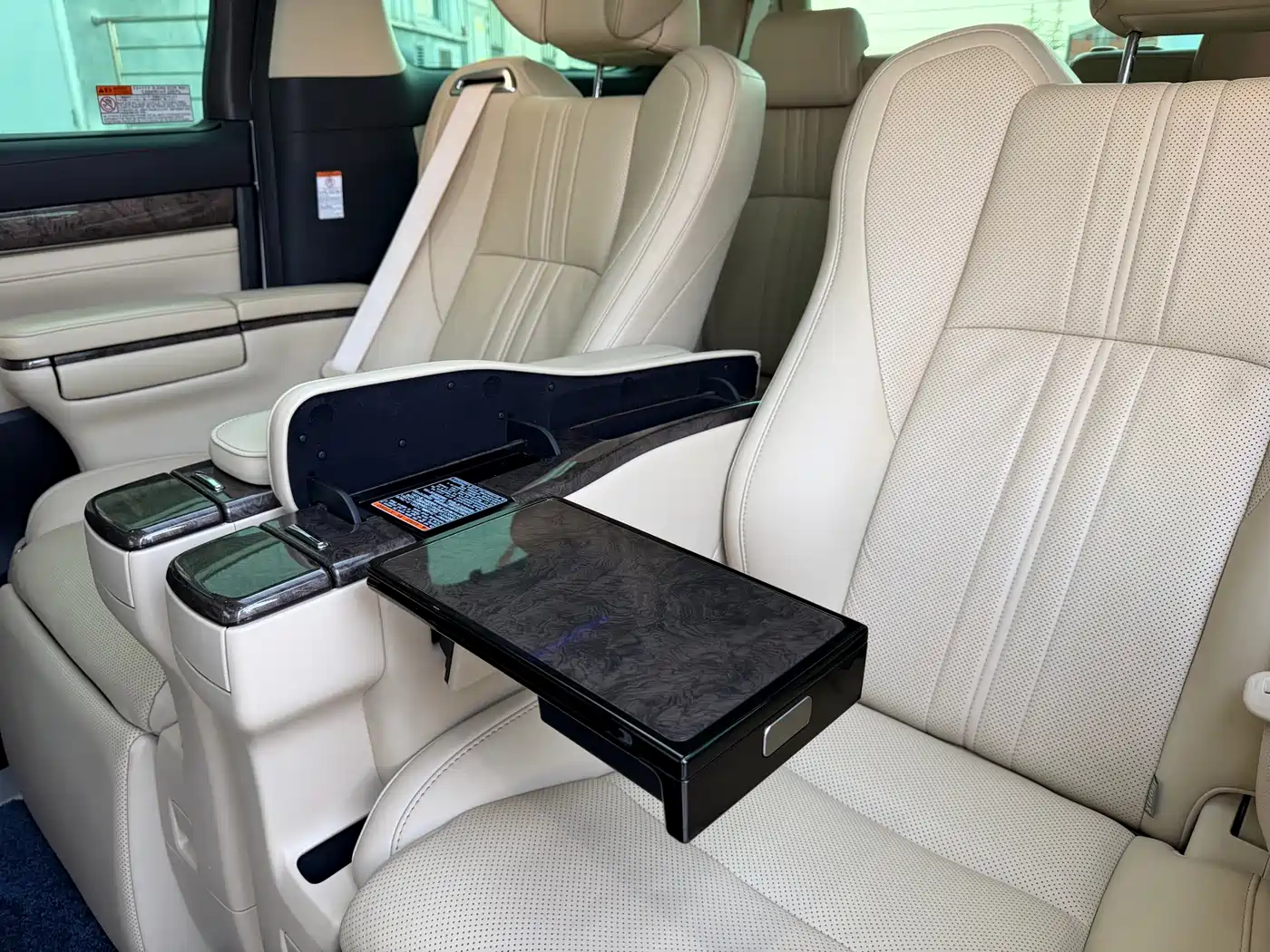 Toyota Vellfire 2021 Crown Hybrid 2.5L HV Supreme Edition фото 8
