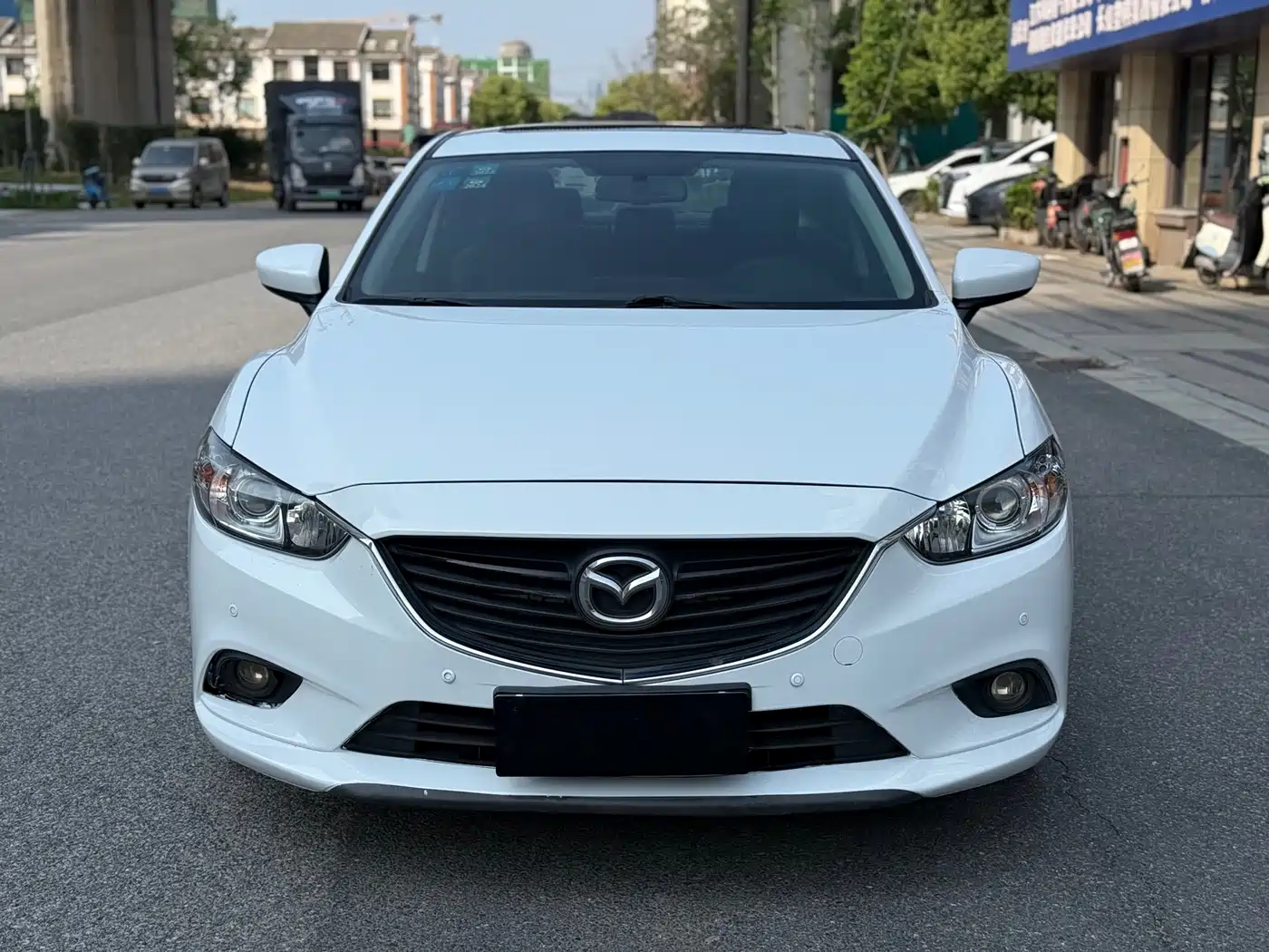 Mazda Atenza 2015 2.5L Skyactiv Sport Edition фото 2