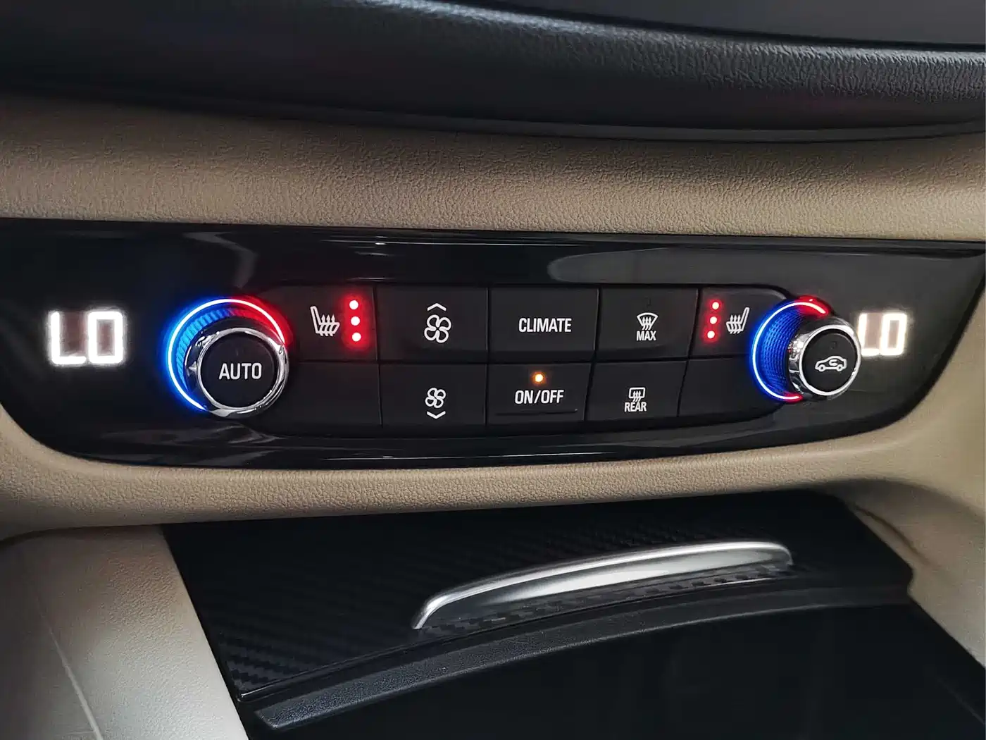 Buick Regal 2017 30H Luxury Model фото 14