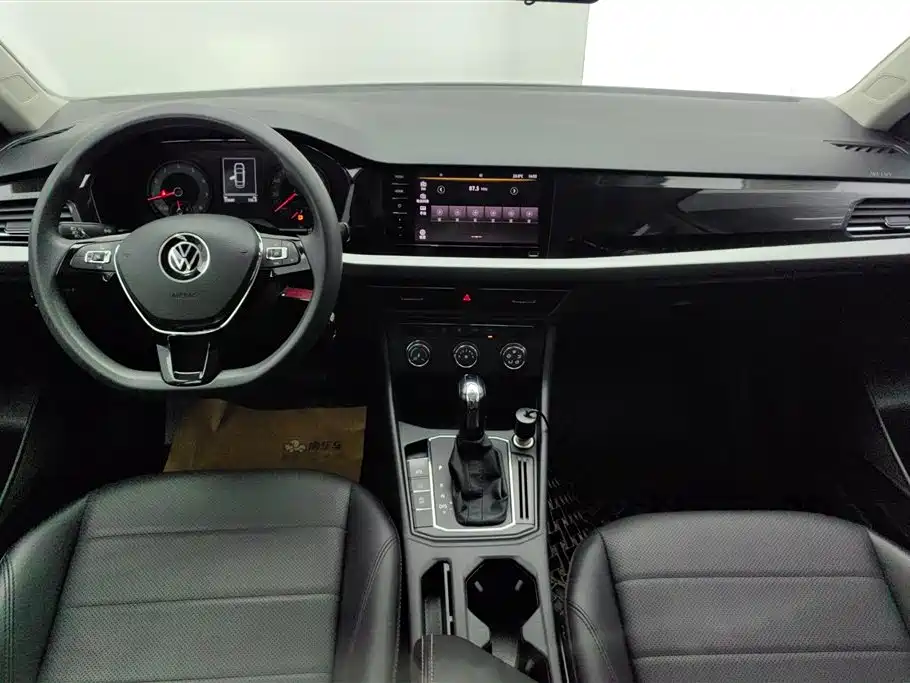 Volkswagen Lavida 2021 1.5L Auto Comfort Edition фото 12