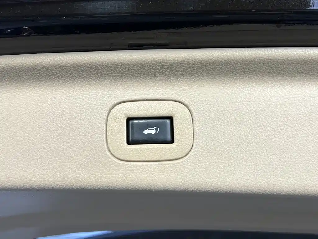 Nissan Quest 2017 2015 3.5L SL