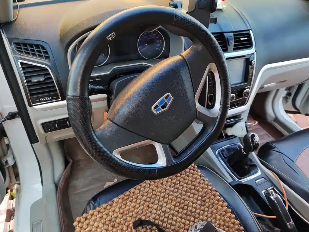 Geely Emgrand 2015 2014 Sedan 1.5L Manual Fashion
