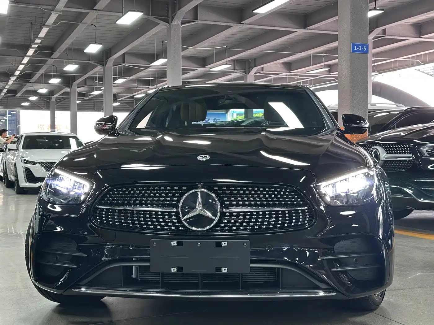 Mercedes-Benz E-Class 2023 E 300 L Sport Luxury фото 2