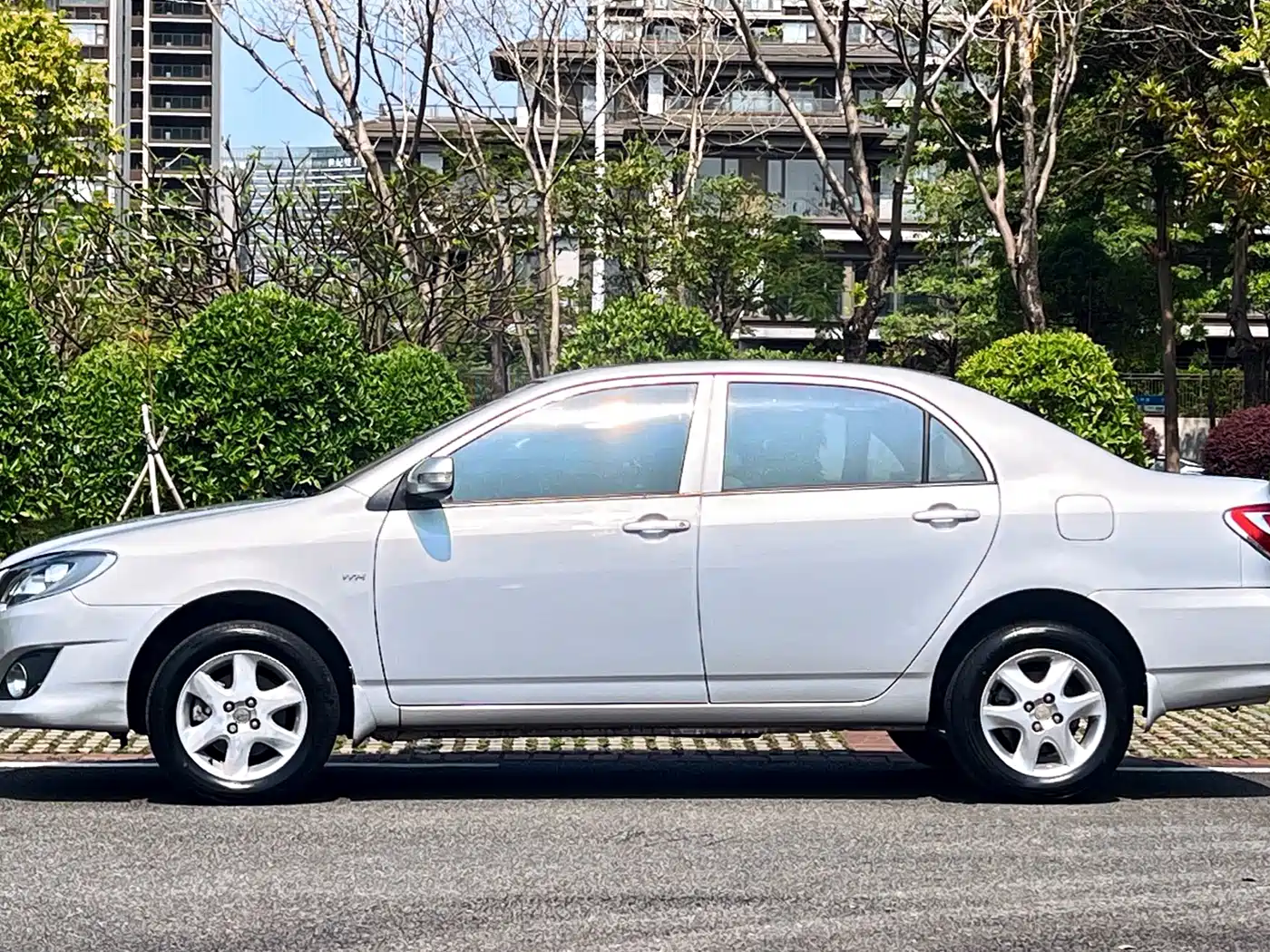 Toyota Corolla 2013 1.6L Automatic Excellence Edition фото 15