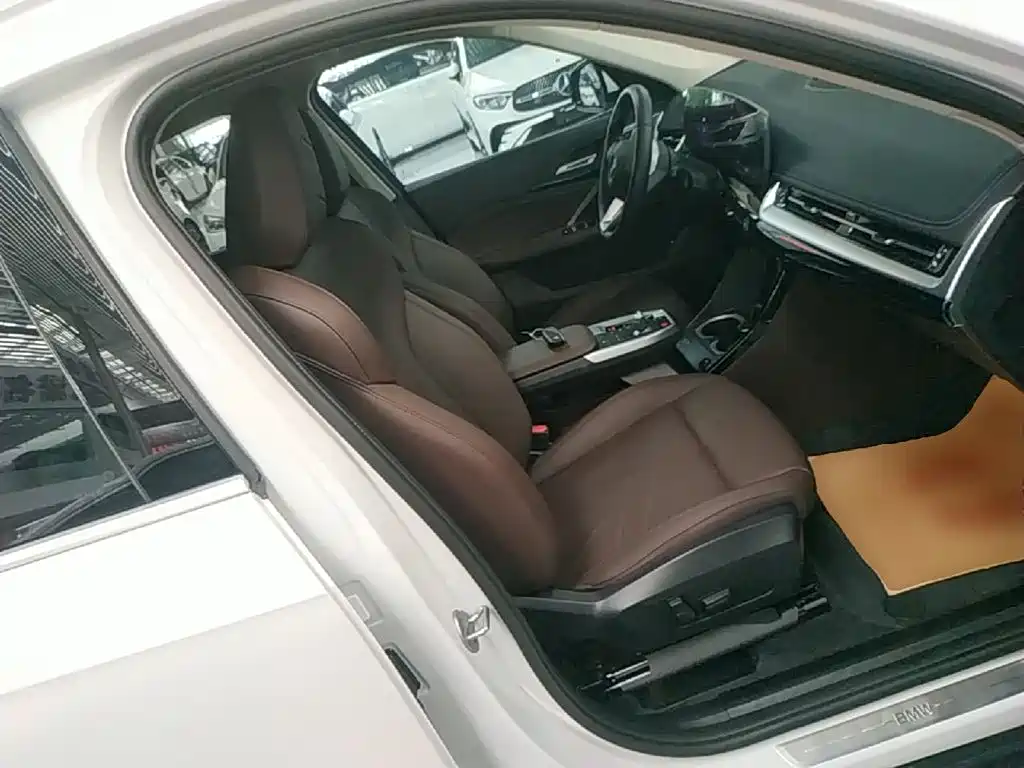 BMW X1 2025 2024 sDrive25Li X Design Package