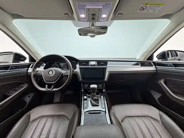 Volkswagen Phideon 2021 380TSI Luxury Edition фото 9