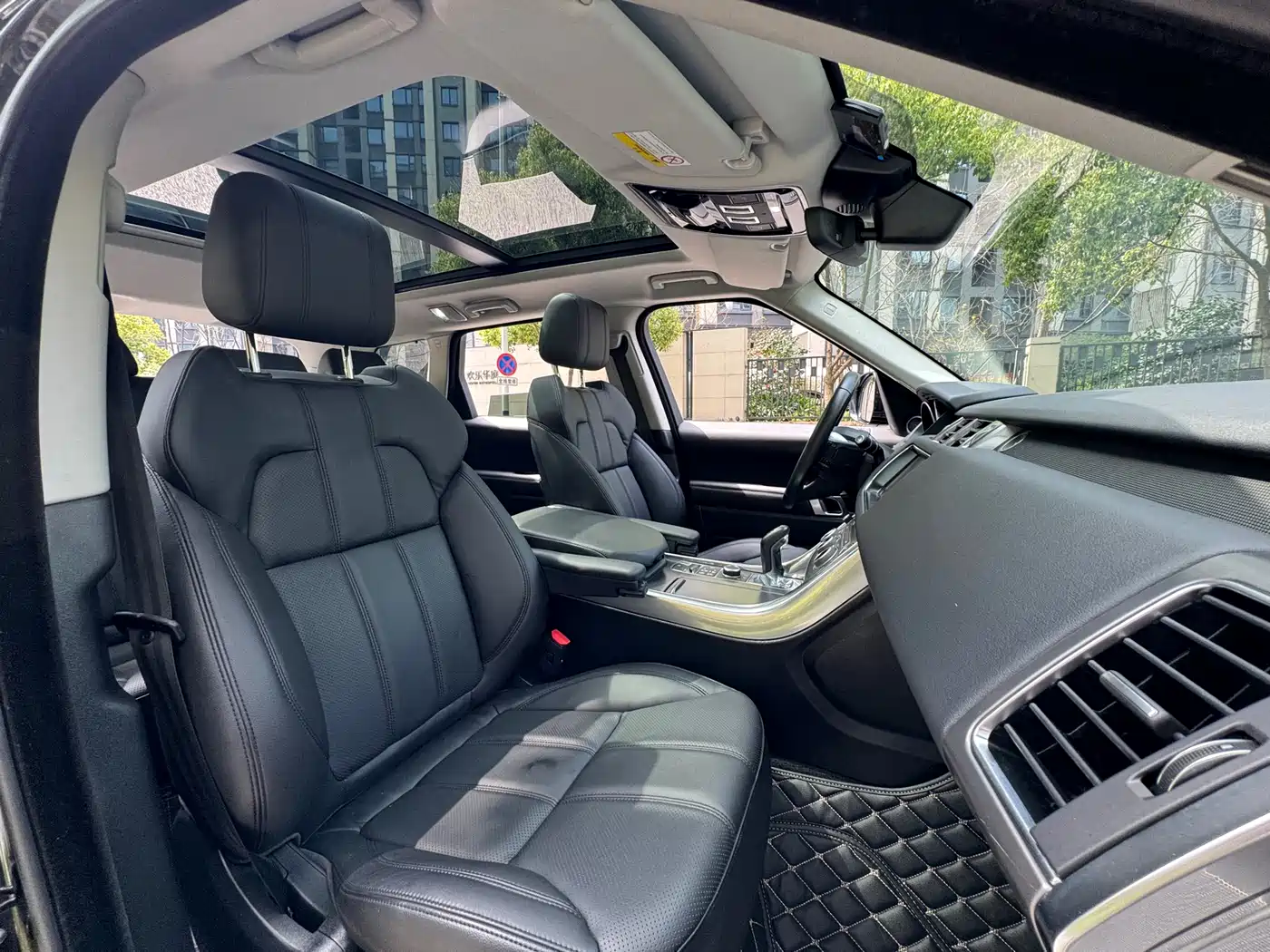 Land Rover Range Rover Sport 2017 3.0 SC V6 SE фото 10