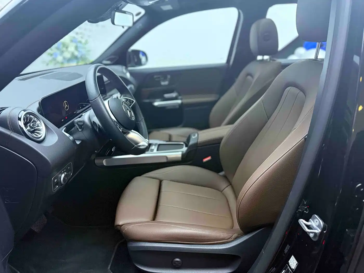 Mercedes-Benz EQB 2025 2025 EQB 260