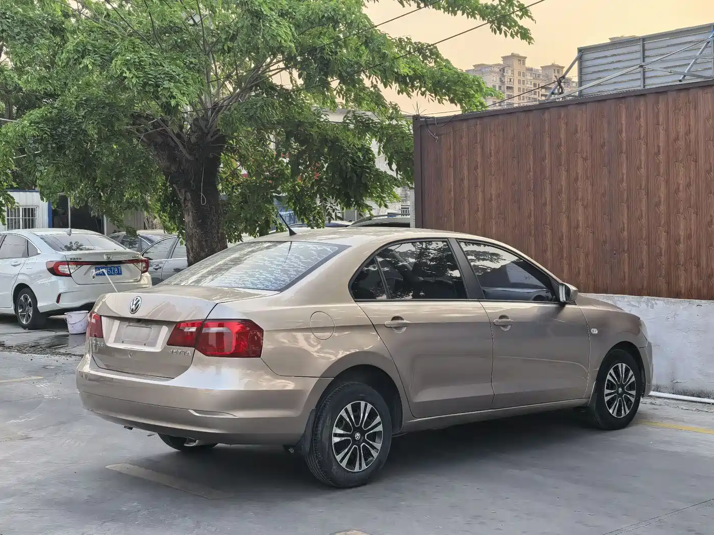 Volkswagen Jetta 2013 1.6L Automatic Comfort фото 7