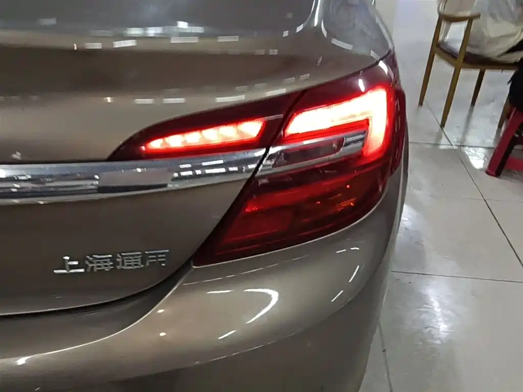 Buick Regal 2015 1.6T Elite Tech Edition фото 8