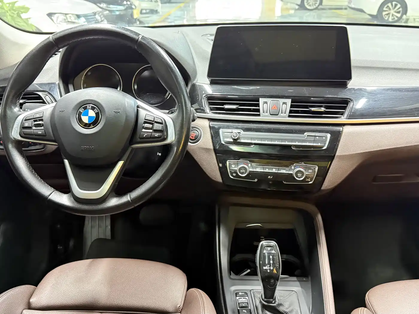 BMW X1 2020 sDrive25Li Leading Model фото 16