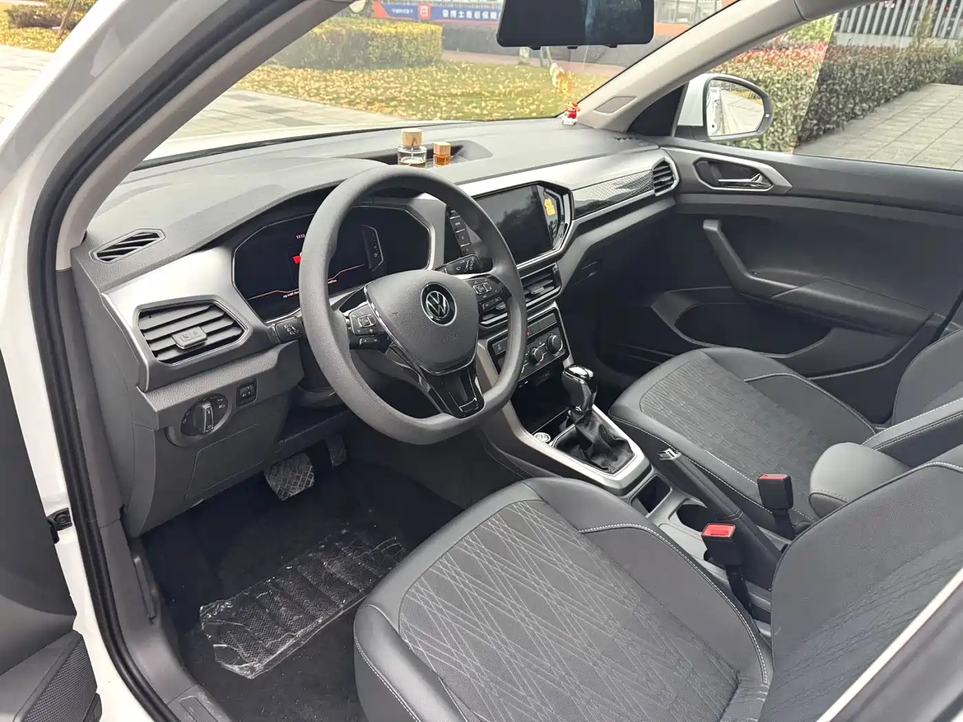 VOLKSWAGEN TU KAI