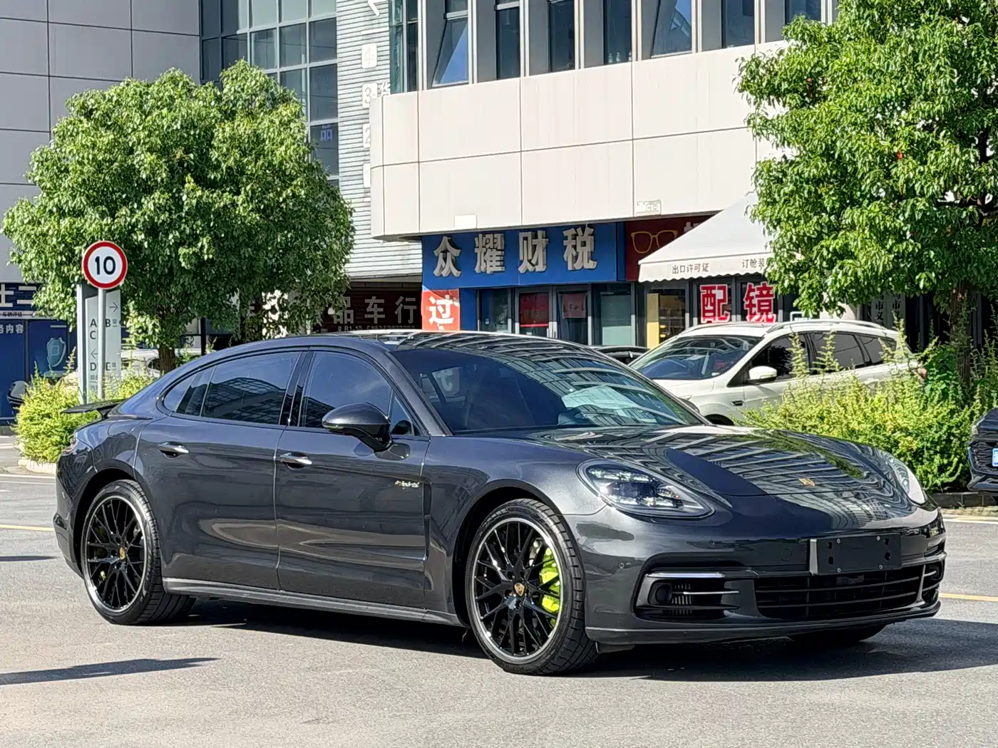 Porsche Panamera New Energy 2019 2017 Panamera 4 E-Hybrid Executive Long Wheelbase 2.9T