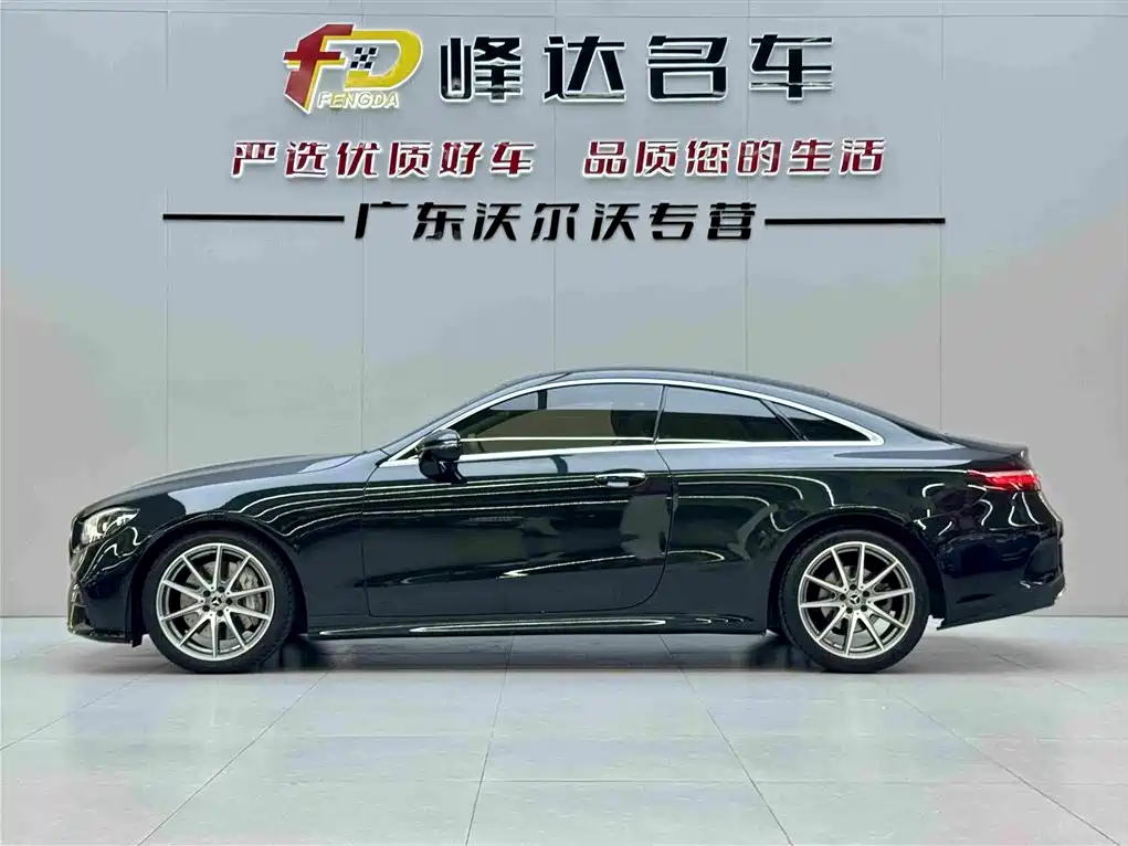 Фото 4 - Mercedes-Benz E-Class (Import)