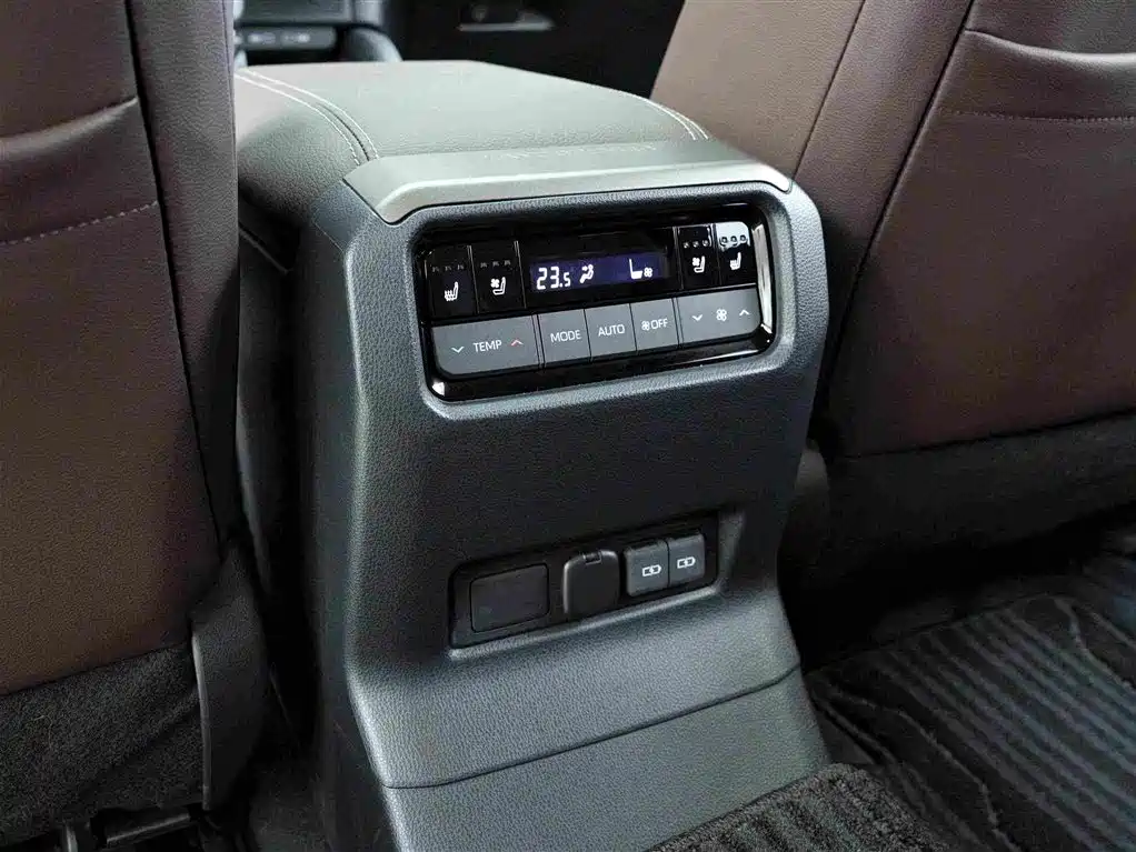 Toyota Prado 2025 2025 2.4T Wild WX Edition 6-Seater