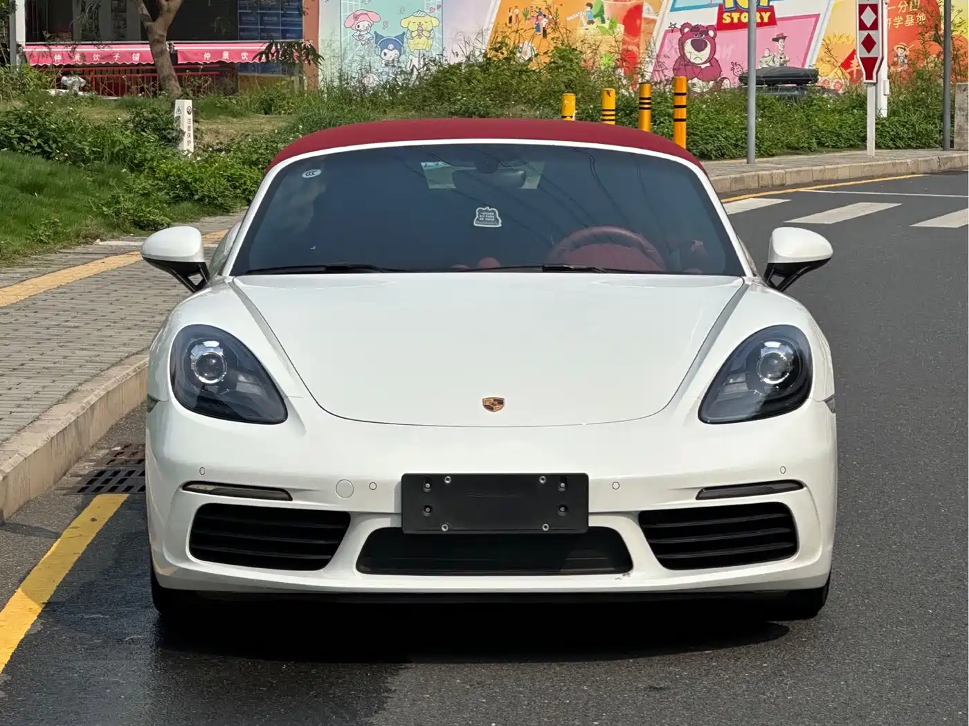PORSCHE 718