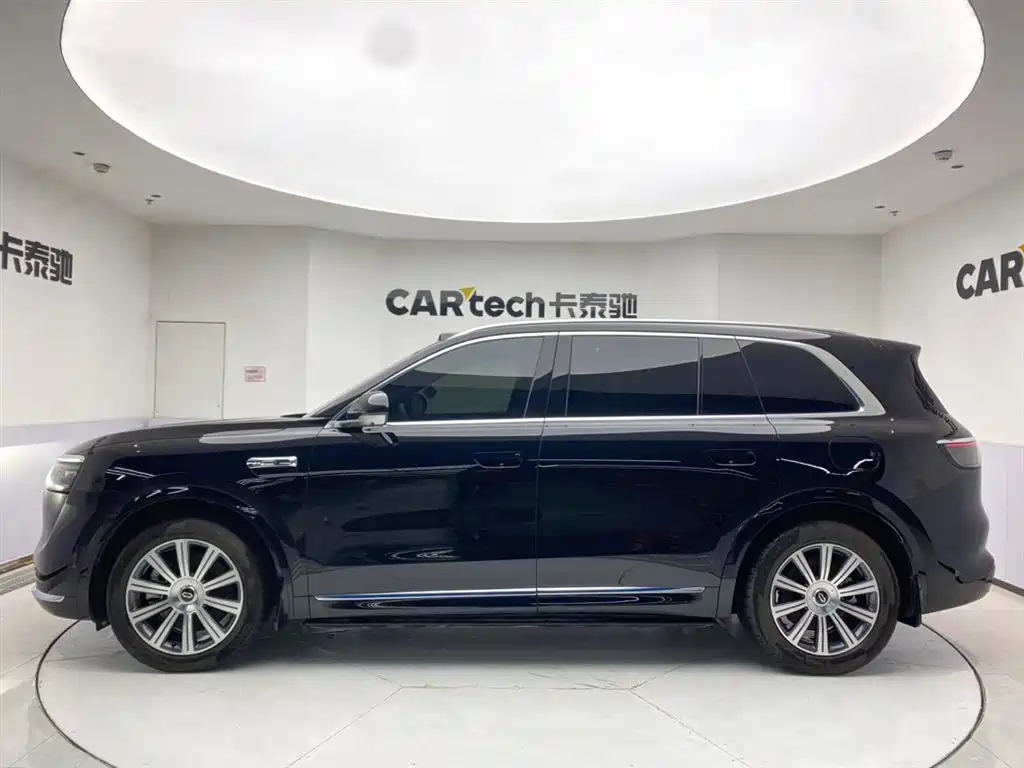 AITO Wenjie AITO M8 2025 Model Extended Range Max+ Edition 53.4kWh 6-Seater фото 8