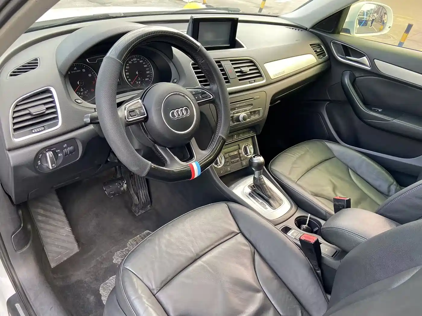 Audi Q3 2015 35 TFSI quattro Technology фото 10
