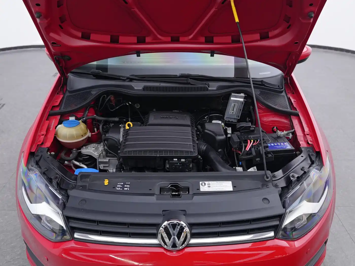 Volkswagen Polo 2016 1.4L Automatic Trend фото 19