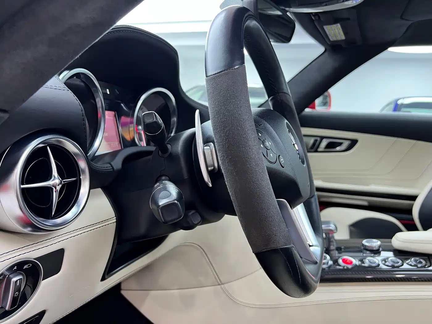 Mercedes-Benz SLS AMG 2011 SLS AMG фото 27