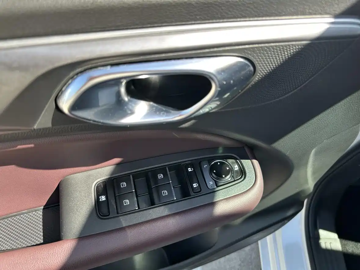 GAC Trumpchi Trumpchi M6 2021 PRO 270T DCT Luxury Edition фото 5
