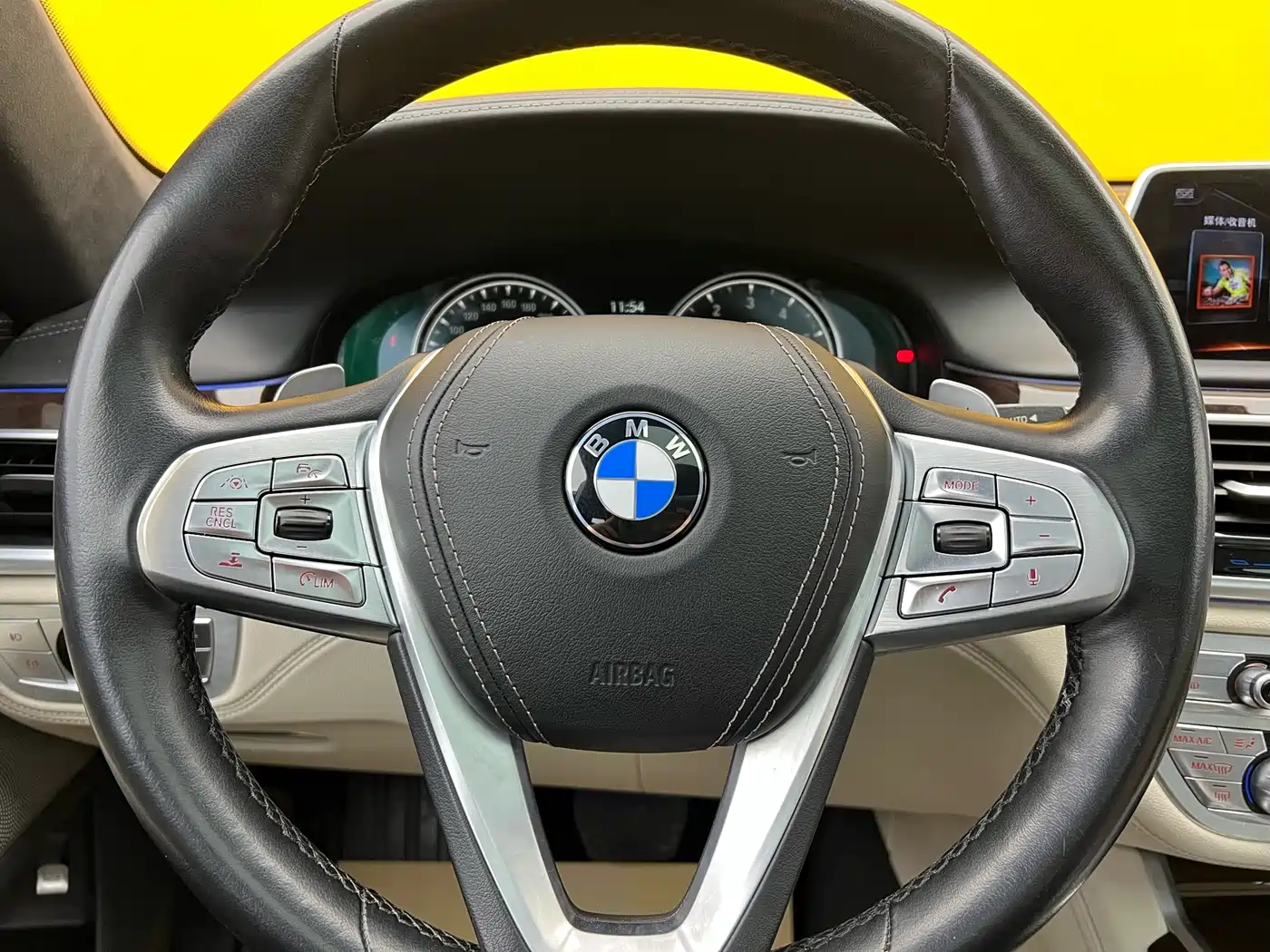 BMW 7 Series 2016 740Li Premium фото 14