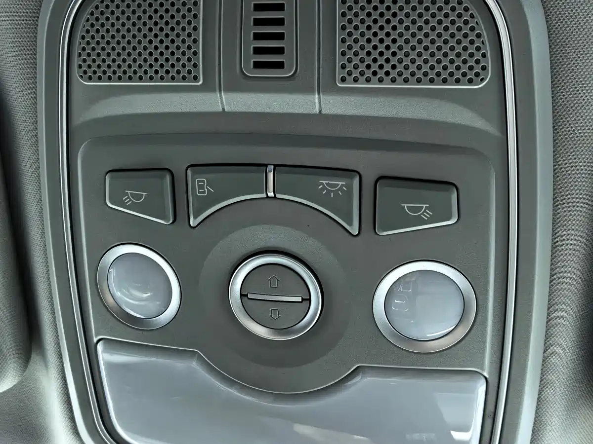 Haval M6 2023 PLUS 1.5T DCT Luxury Smart Connect фото 15
