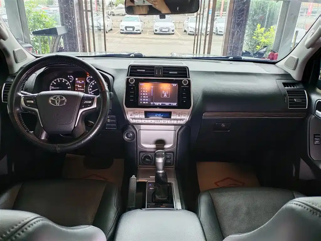 Toyota Prado 2019 3.5L Automatic TX-L Zunxiang Edition фото 16