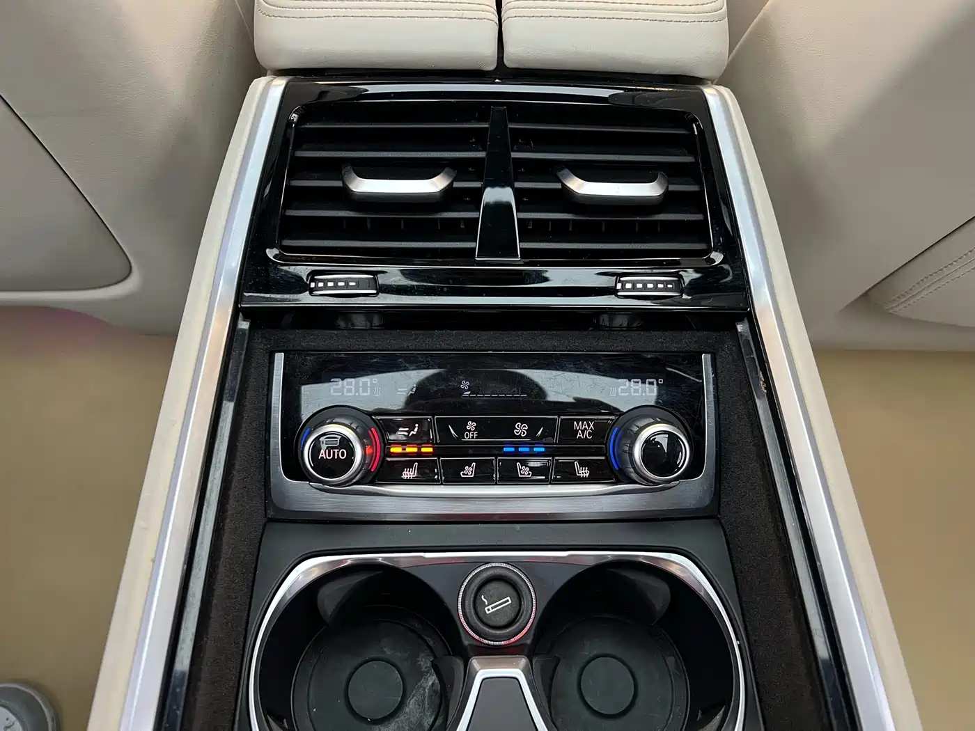 BMW 7 Series 2016 740Li Premium фото 34
