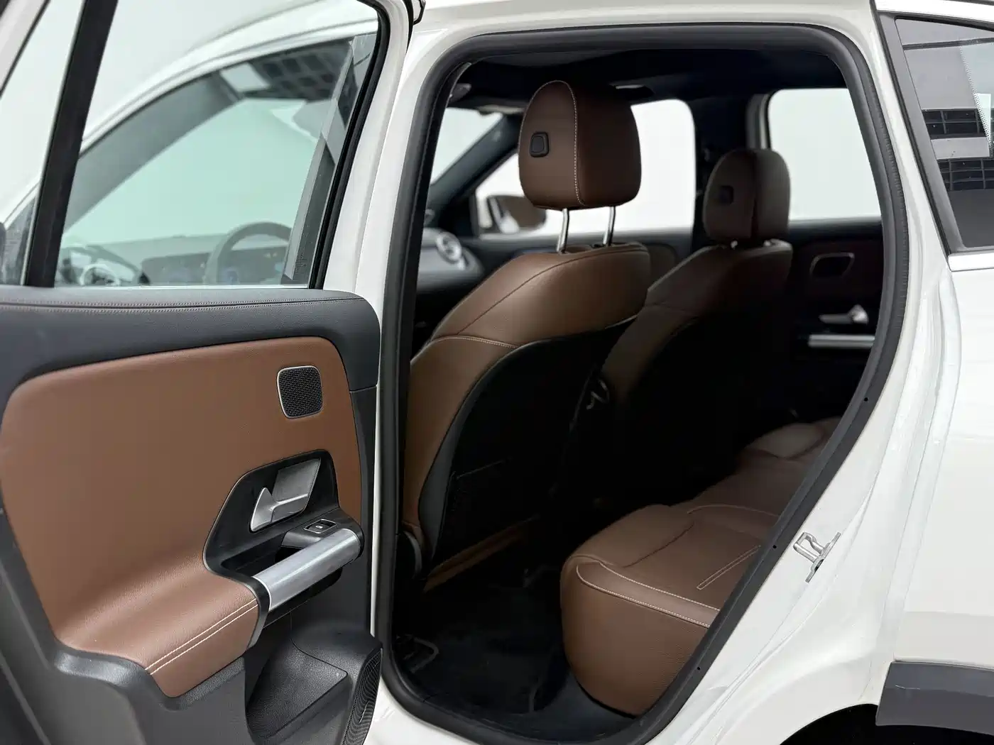 Photo 6 - Mercedes-Benz EQA