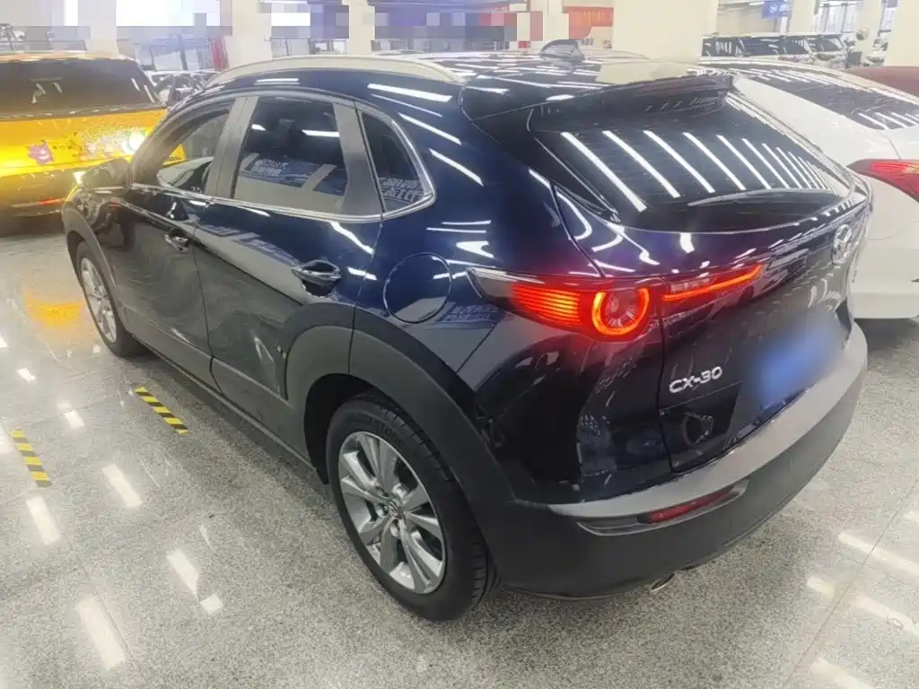 Фото 5 - Mazda CX-30