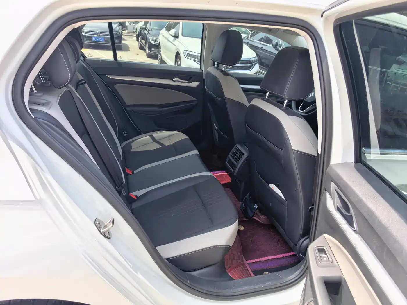 Volkswagen Golf 2024 280TSI DSG Pro Expert Edition фото 16