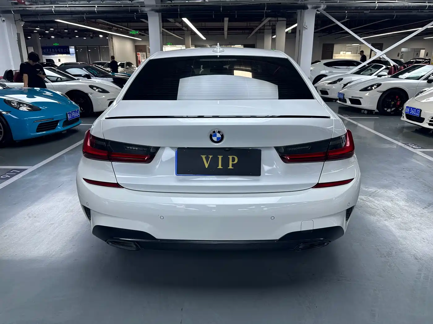 BMW 3-SERIES