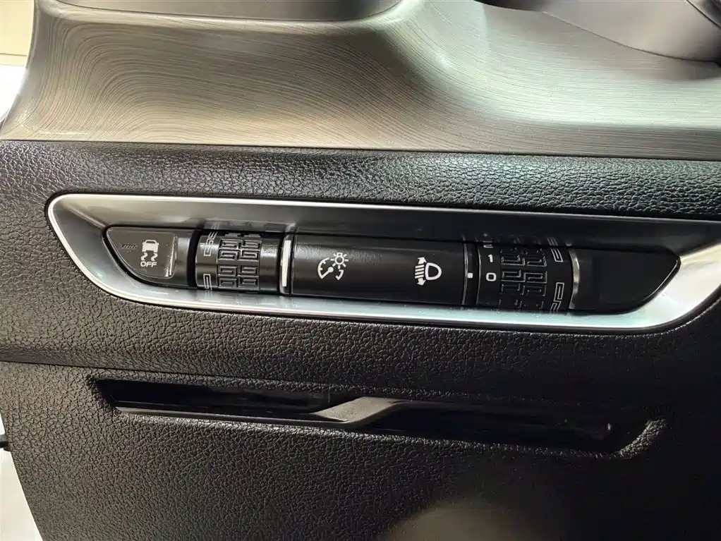 GEELY AUTOMOBILE BINYUE