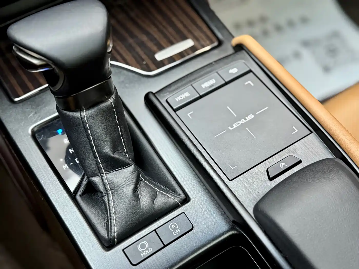 Lexus ES 2020 200 Luxury фото 15