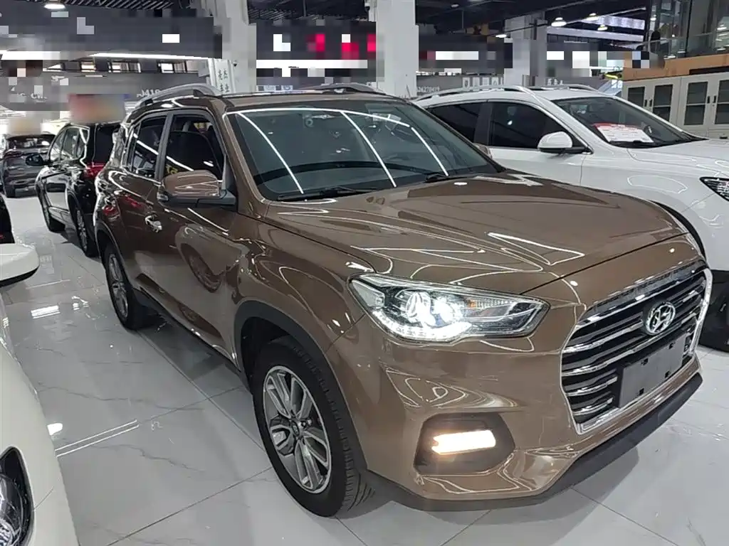 Hyundai Beijing Hyundai ix35 2018 2.0L Automatic 2WD Zhiyong·Enjoyment Edition фото 4