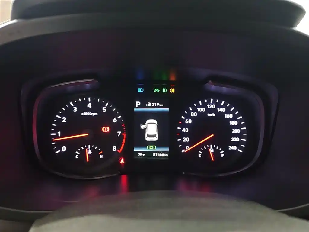 Hyundai Beijing Hyundai ix35 2018 2.0L Automatic 2WD Zhiyong·Enjoyment Edition фото 12